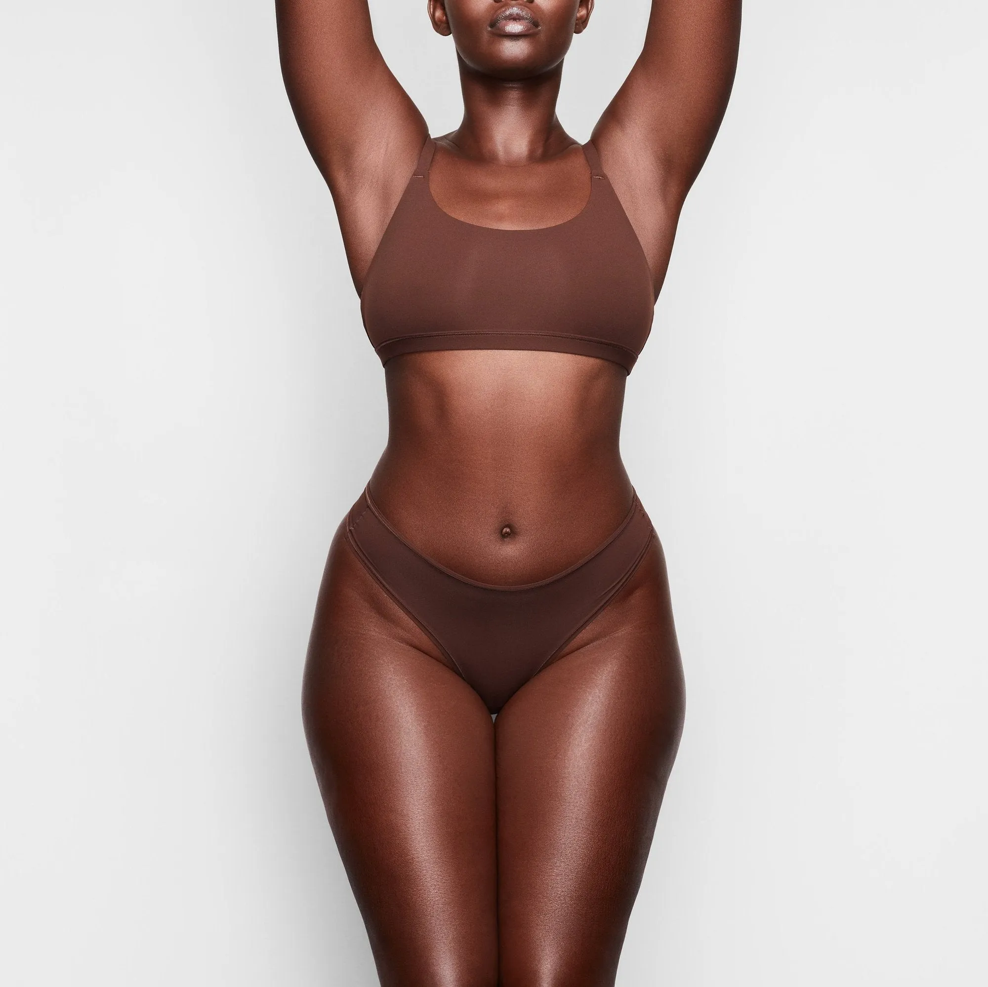 FITS EVERYBODY SCOOP NECK BRA | COCOA