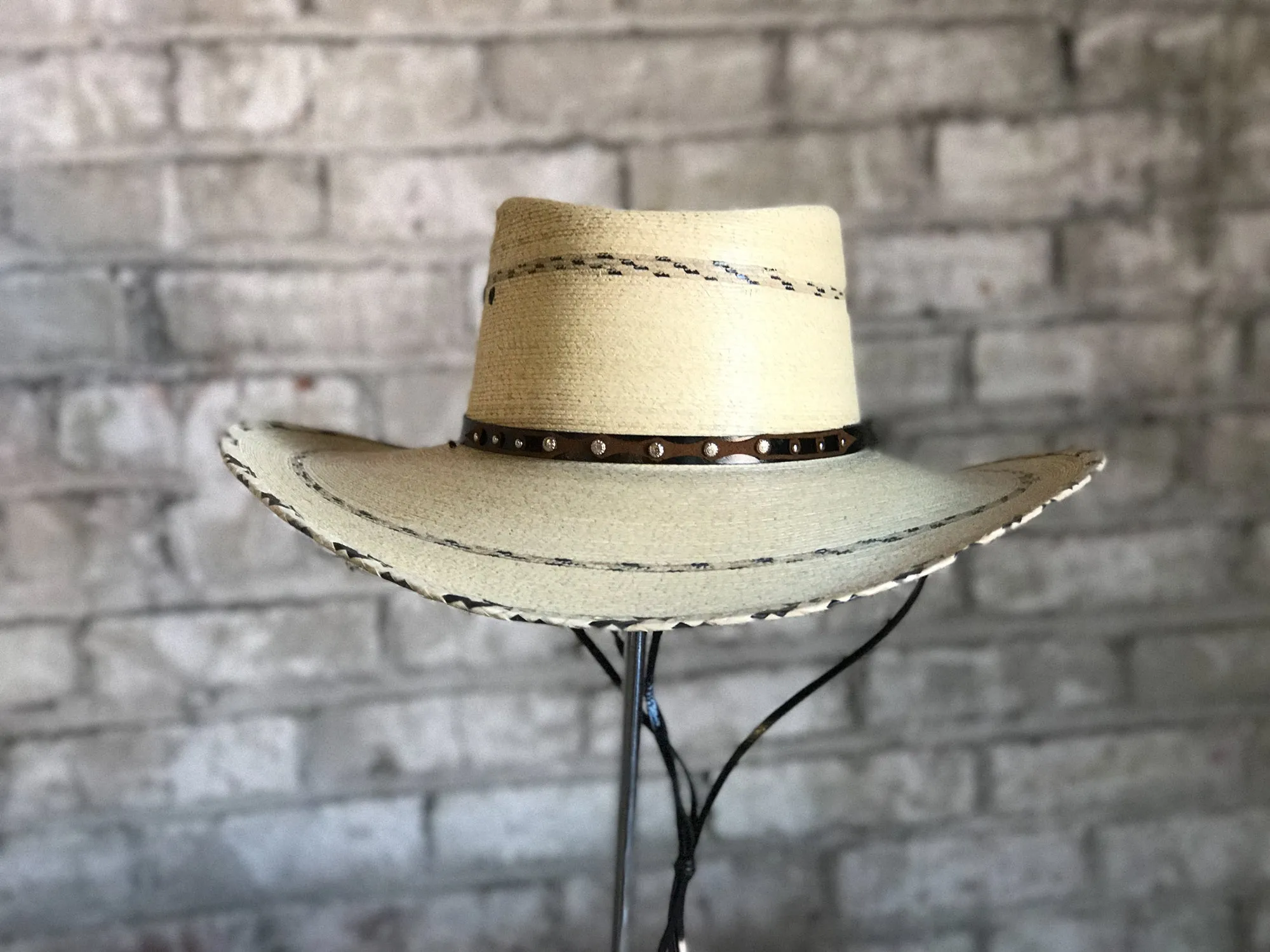 Rockmount Mens Natural Straw Premium Cattleman Flat Brim Hat